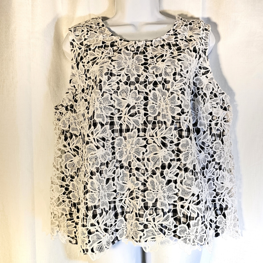 3/$20 Cato L Check Lace Top